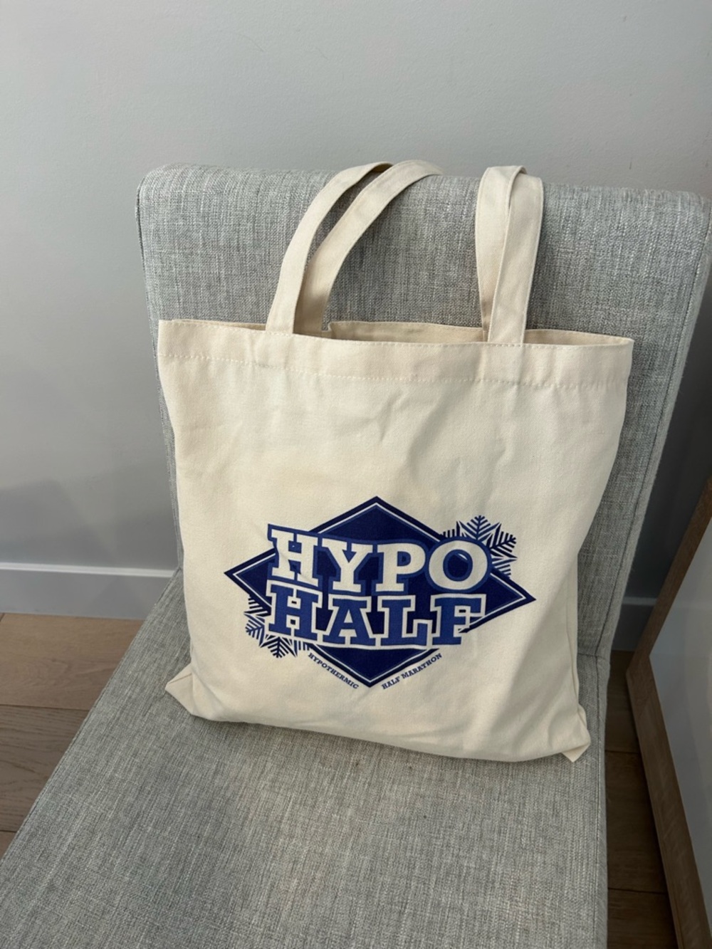 HYPO HALF Canvas Tote Bag with sealed abdominal snowman blanket